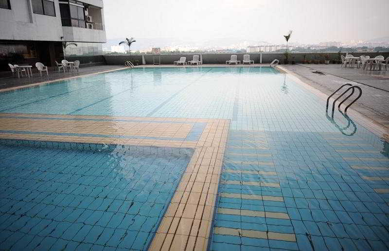 Fahrenheit Suites Bukit Bintang, Куала-Лумпур Экстерьер фото